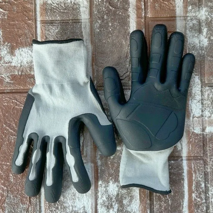 TPE Injection Molded Garden Gloves